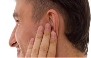 درد لاله گوش (غضروف گوش بیرونی): علتها، علائم و درمان